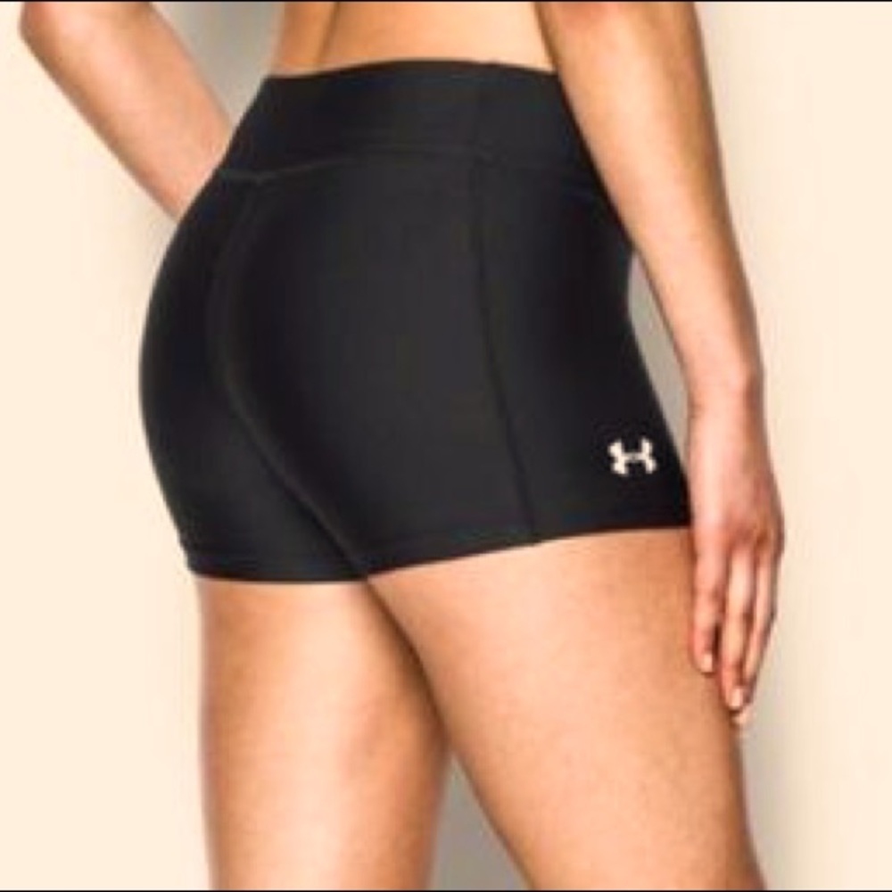 Under Armour black shorts